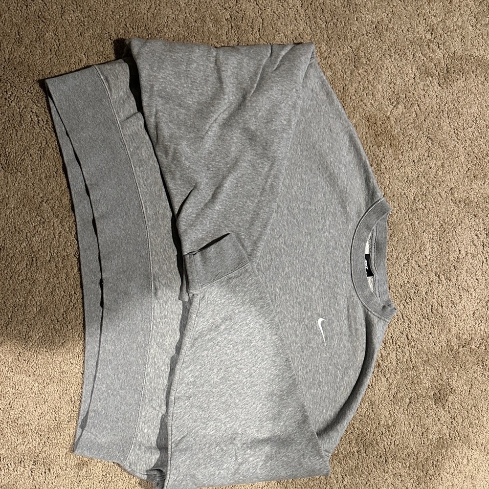 Nike Heather Gray Crewneck Sweatshirt